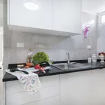 Rent 1 bedroom apartment of 49 m² in lisbon