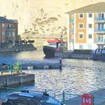 Rent 2 bedroom flat in Brighton Marina