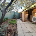 Rent 2 bedroom house in Kambah