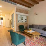 Rent 3 bedroom apartment in barcelona