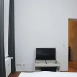 Rent 1 bedroom apartment of 59 m² in berlin