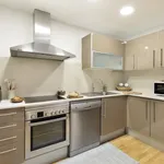 Rent 4 bedroom apartment of 60 m² in Barcelona