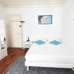  appartement avec 4 chambre(s) en location à Paris