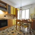 Rent 5 bedroom apartment of 95 m² in Genoa