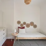 Rent 7 bedroom apartment in Lisbon