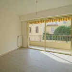 Appartement de 77 m² avec 4 chambre(s) en location à Le Cannet