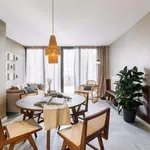 Rent 4 bedroom apartment of 66 m² in Barcelona