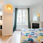 Appartement de 550 m² avec 1 chambre(s) en location à Paris