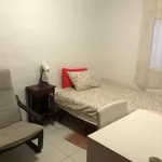 Rent 4 bedroom apartment in Madrid