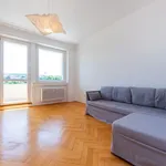 Pronajměte si 2 ložnic/e byt o rozloze 63 m² v stresovice