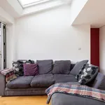 Rent 4 bedroom flat in South East England