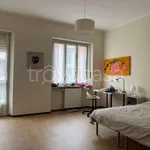 Rent 3 bedroom apartment of 90 m² in Torino