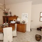 Rent 3 bedroom house of 166 m² in Ωραιόκαστρο