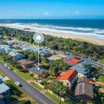 Rent 4 bedroom house in Port Macquarie