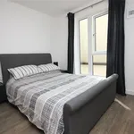 Flat to rent in Guildford Road, Woking GU22