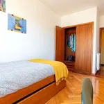 Rent a room in porto