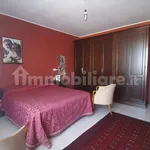 Rent 5 bedroom house of 160 m² in Novara