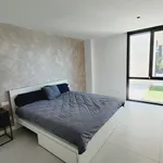 Alquilo 5 dormitorio casa de 590 m² en Madrid