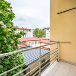 Pronajměte si 3 ložnic/e byt o rozloze 72 m² v Prague