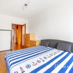 Pronajměte si 4 ložnic/e byt o rozloze 112 m² v Prague