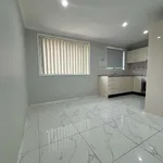 Rent 3 bedroom house in Dean Park