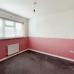 Rent 3 bedroom flat in Colchester