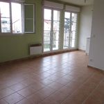 Rent 2 bedroom apartment of 49 m² in 91420