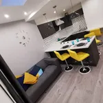 Rent 5 bedroom house in Coventry