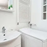 Rent 3 bedroom apartment in Milan