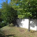 Villa Bifamiliare in affitto a Lecco via Maria Montessori, non arredato/vuoto, giardino privato, box - TrovaCasa