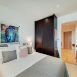 Rent 2 bedroom apartment of 83 m² in Greenwich