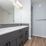 Maison de 1894 m² avec 4 chambre(s) en location à Calgary