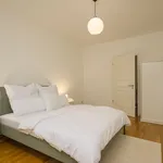 Miete 4 Schlafzimmer wohnung von 120 m² in Leipzig