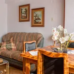 Rent 3 bedroom apartment of 60 m² in barcelona