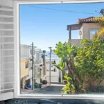 Rent 3 bedroom house of 182 m² in manhattan beach