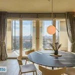 Rent 4 bedroom apartment of 220 m² in Milan