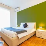 Rent 3 bedroom apartment of 140 m² in Milan