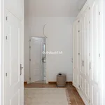 Rent 3 bedroom house of 228 m² in Benahavís