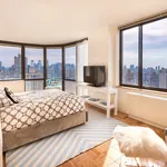 Rent 3 bedroom apartment in Manhattan