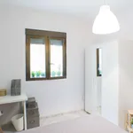 Rent a room of 80 m² in Madrid