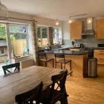 Rent 4 bedroom apartment in Wealden