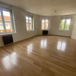 Appartement de 105 m² avec 5 chambre(s) en location à ALLENNES LES MARAIS