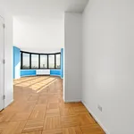 Rent 1 bedroom apartment of 48 m² in New York City