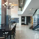 Rent 4 bedroom house of 296 m² in Bangkok