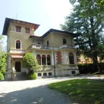 Rent 5 bedroom house of 350 m² in Varese