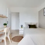 Rent a room of 88 m² in Saint-Cloud