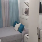 Rent 4 bedroom apartment in Barcelona