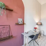 Rent 2 bedroom apartment of 80 m² in Florence