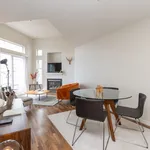 Appartement de 753 m² avec 1 chambre(s) en location à North Vancouver