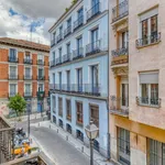 Rent 3 bedroom apartment of 1615 m² in Madrid